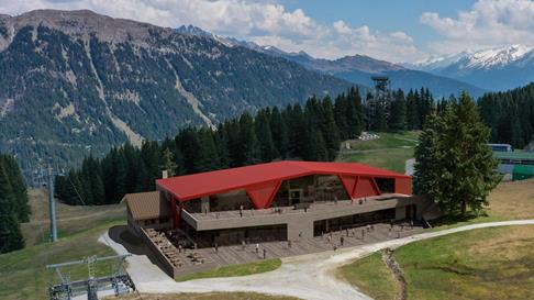 summit-mountain-club-rendering-sommer