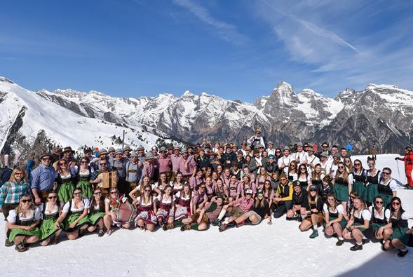 gruppenfoto-02[2]